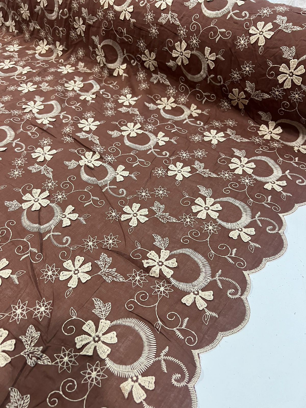 Tecido Laise Bordada 3D 100% algodão 1,40m Largura