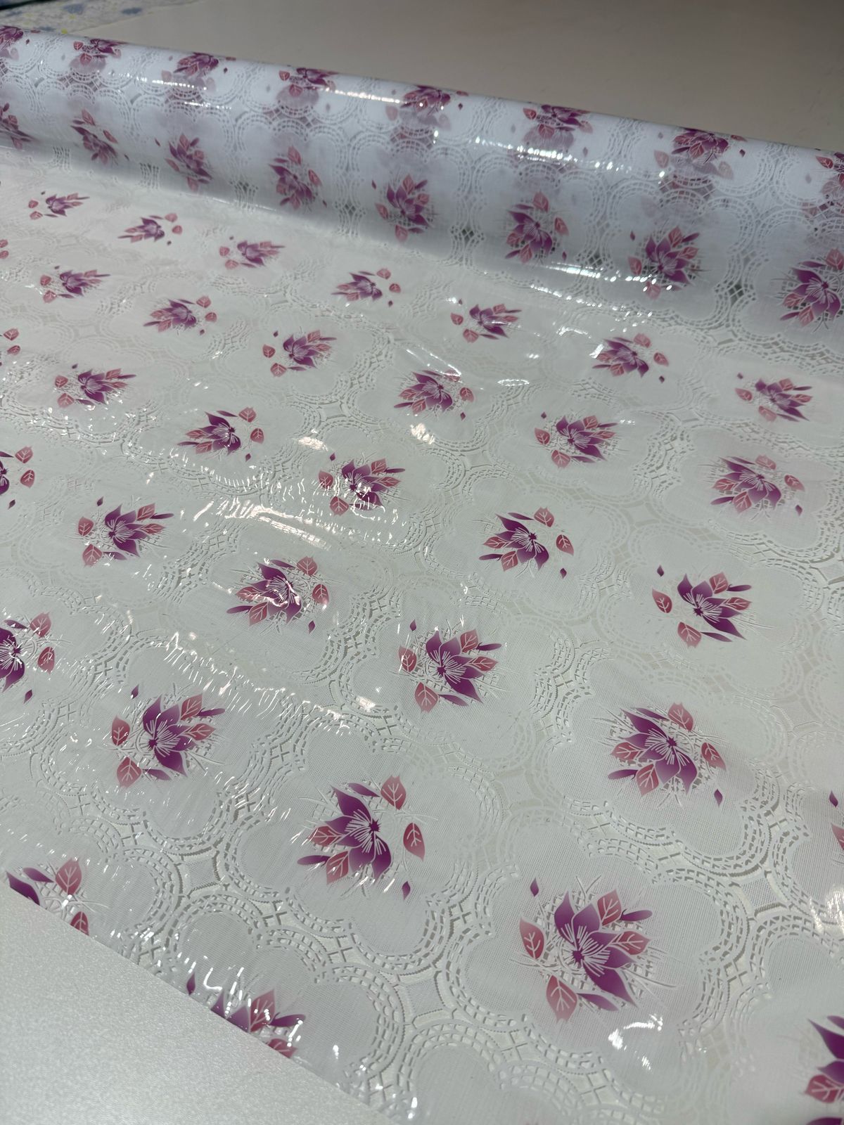 Toalha de Mesa Plástica Cristal 1m largura