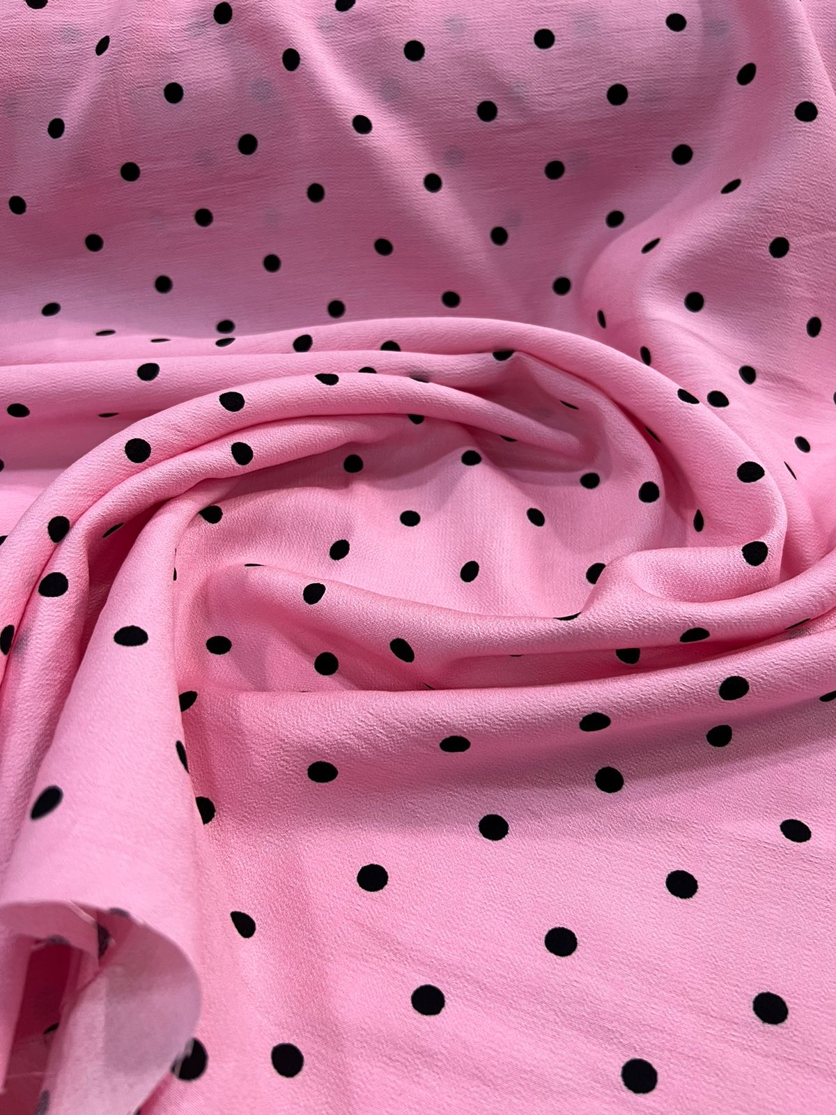 Tecido de viscolinho Capri 86% viscose 14% poliamida 1,40 largura