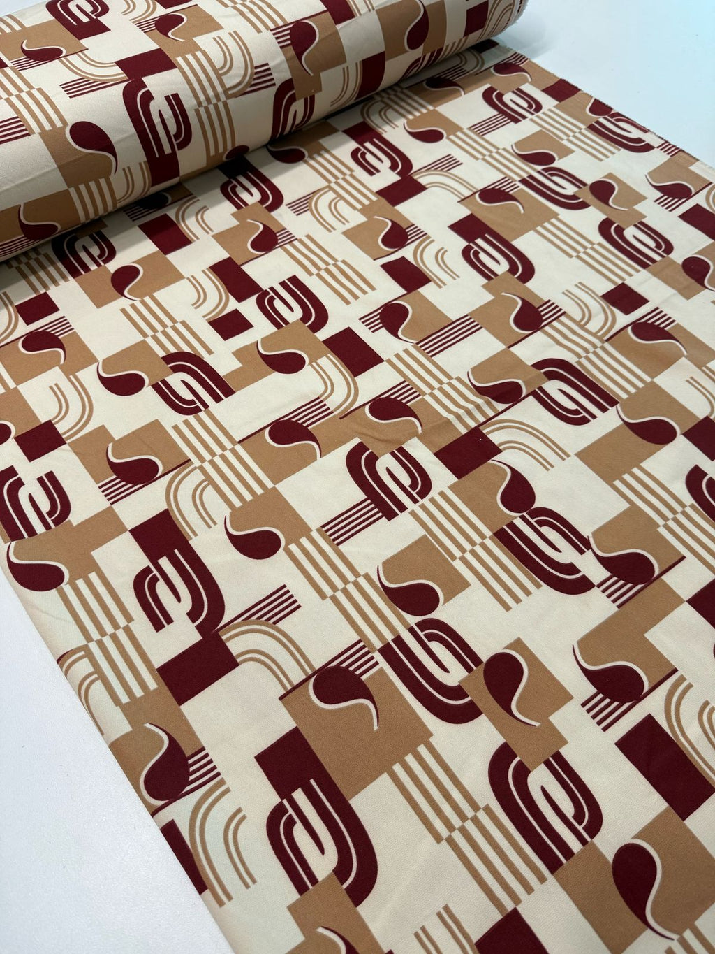 Tecido Crepe Alfaiataria New Look Estampado 1mt x1,50m Largura