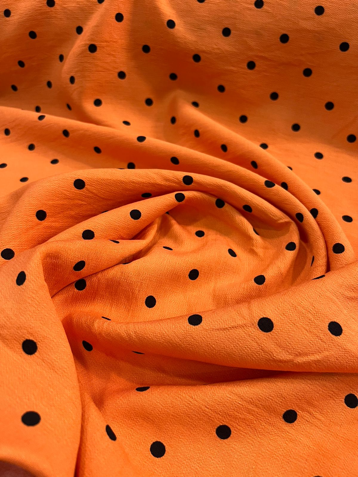 Tecido de viscolinho Capri 86% viscose 14% poliamida 1,40 largura