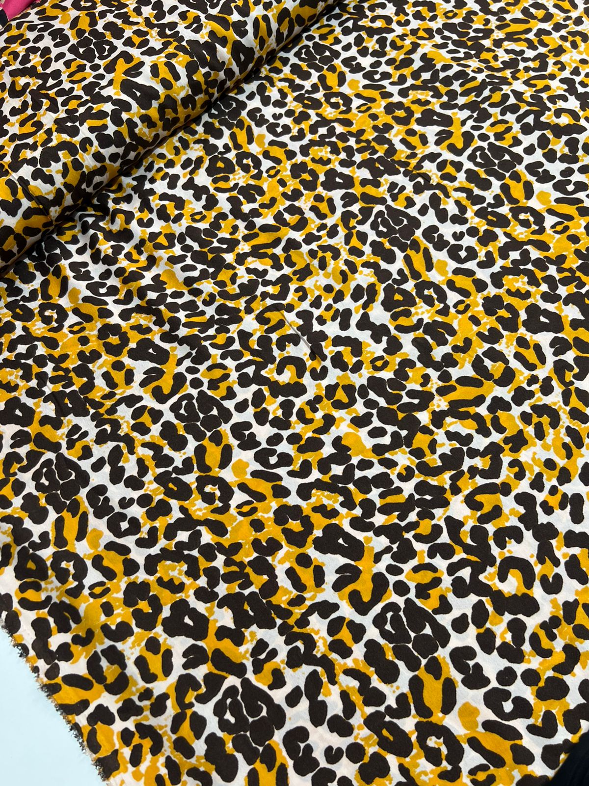 Crepe Aya estampado 1,40 largura toque de seda sedinha