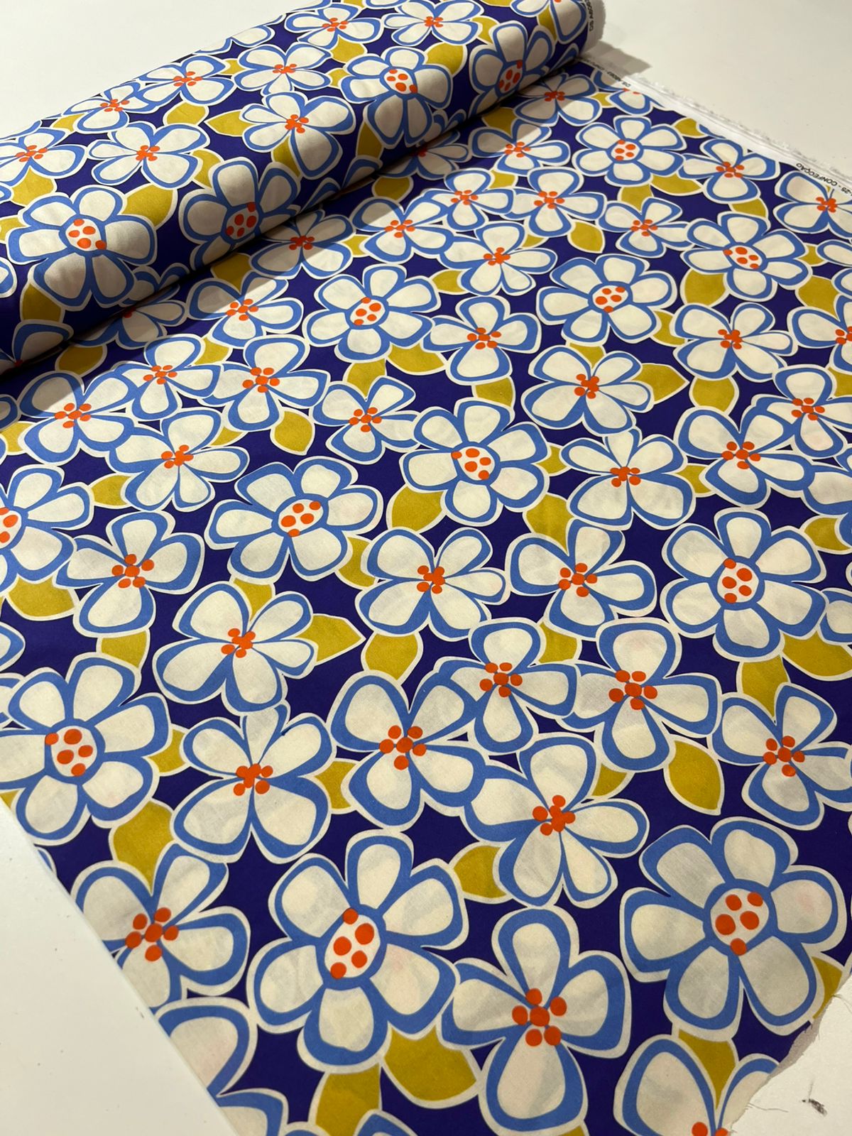 Tecido Tricoline  Estampas Digitais 100% Algodão 50cm x 1,50