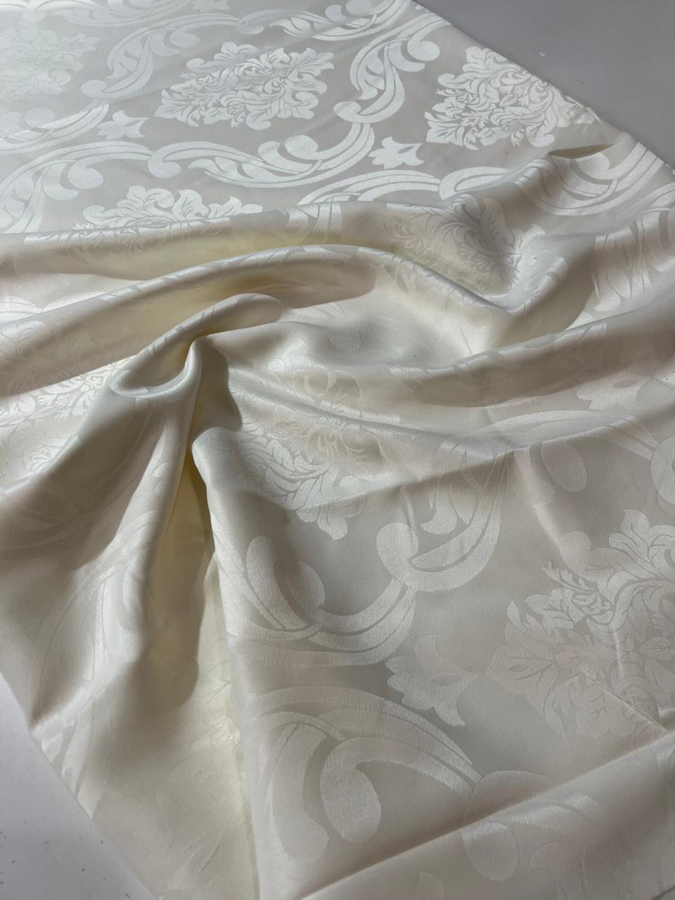 Tecido Jacquard Adamascado Floral 2,80m largura