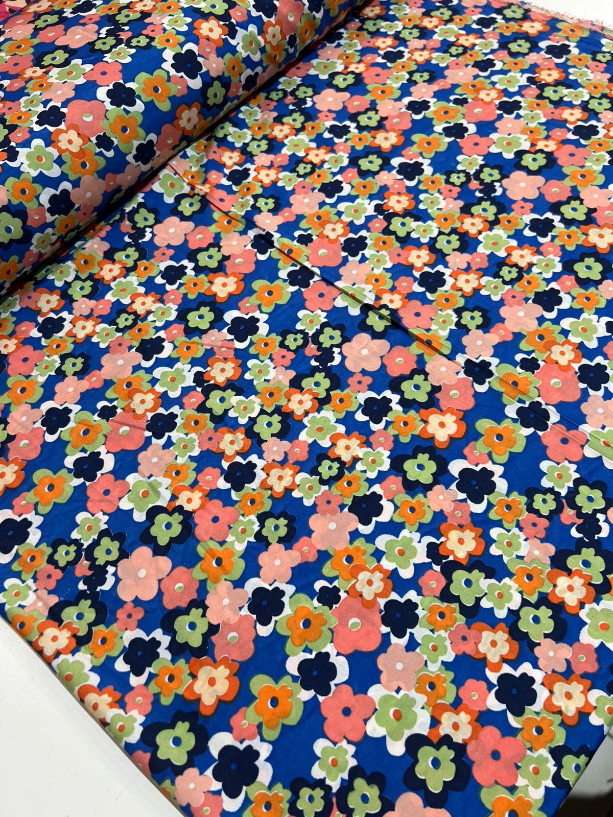 Crepe Aya estampado 1,40 largura toque de seda sedinha