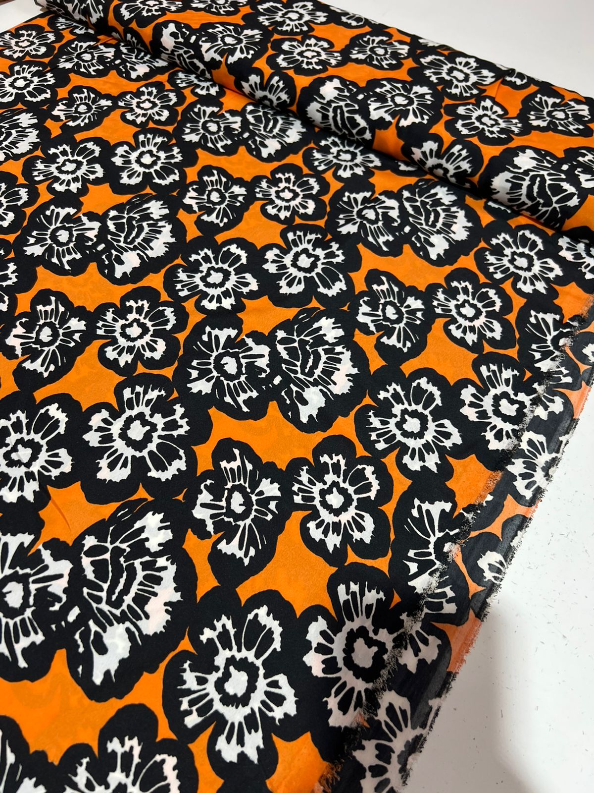 Crepe Aya estampado 1,40 largura toque de seda sedinha