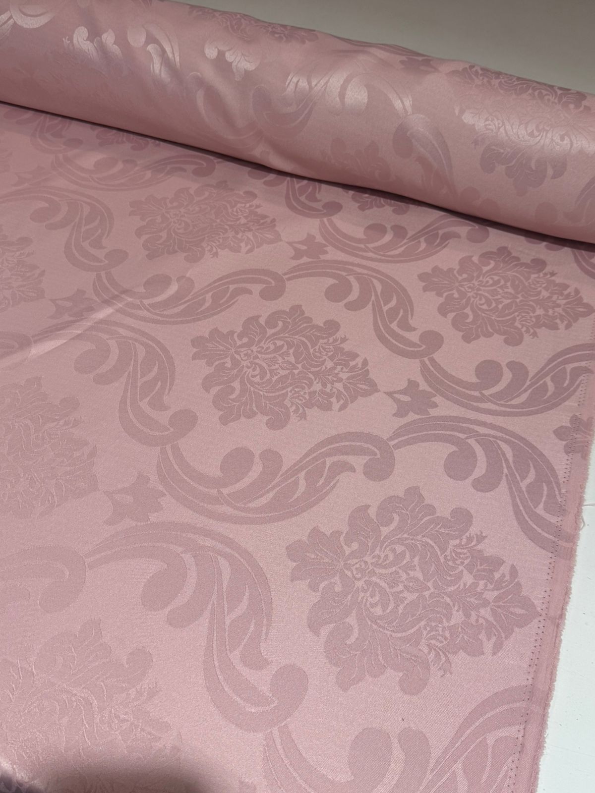 Tecido Jacquard Adamascado Floral 2,80m largura