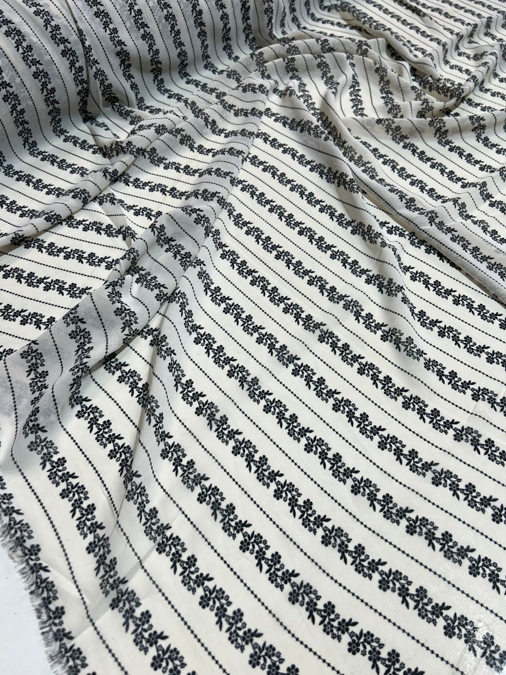 Tecido Crepe Georgette Estampado 1,50m largura