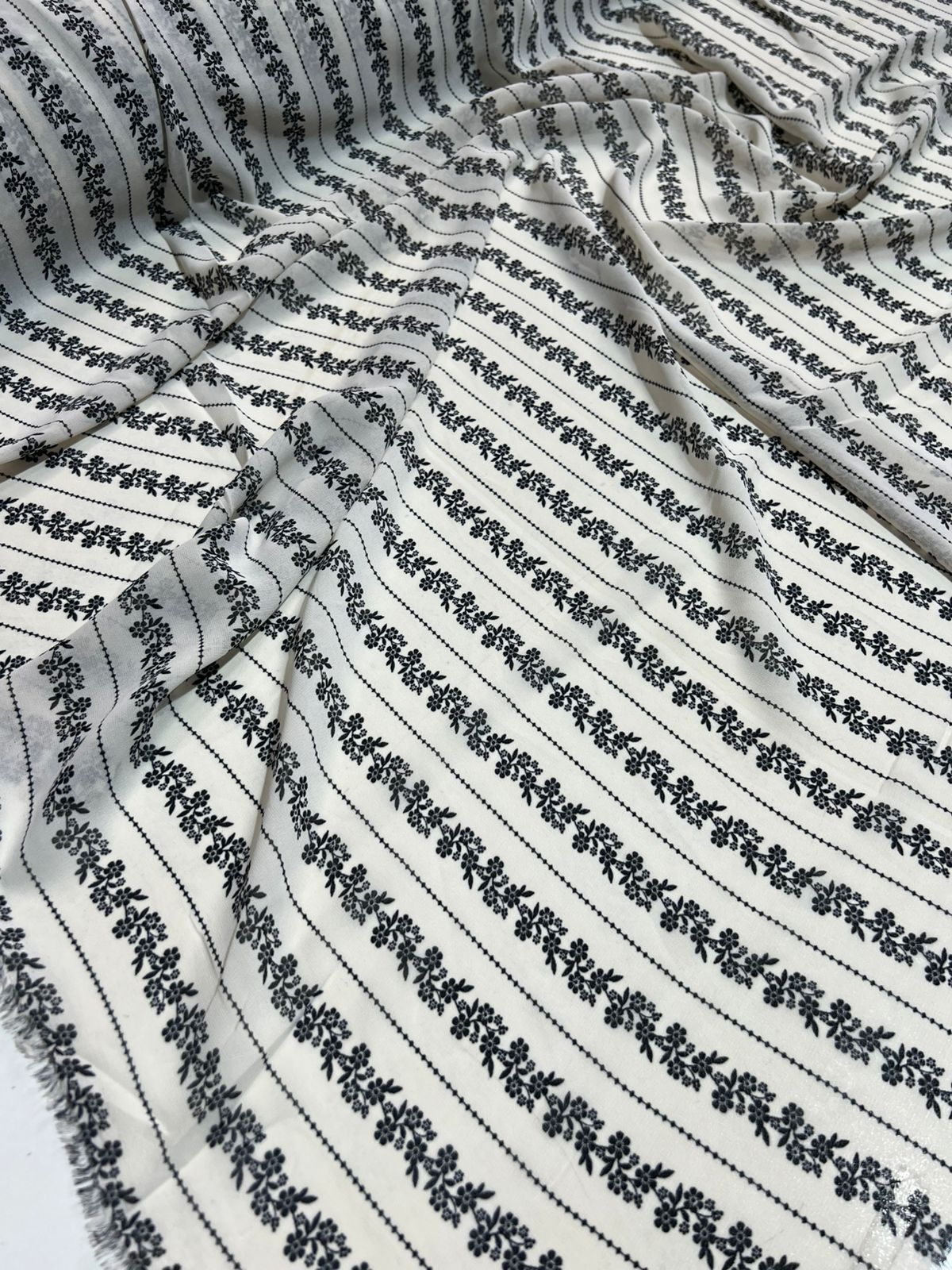 Tecido Crepe Georgette Estampado 1,50m largura