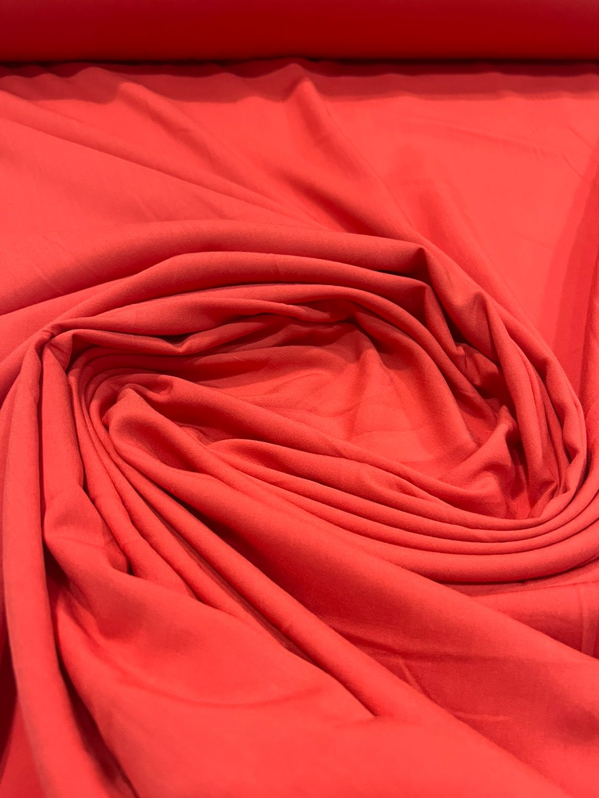 Tecido Viscose lisa 1,46m largura