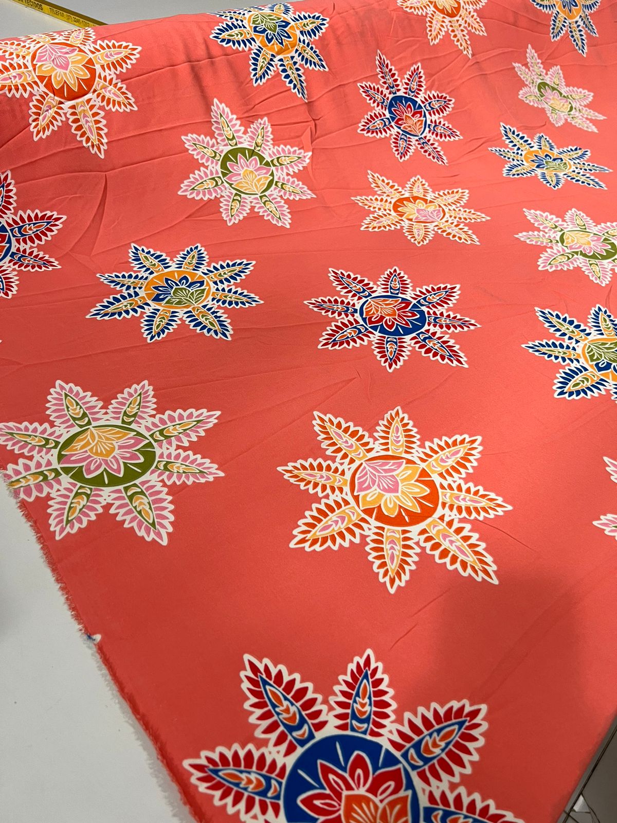 Tecido Crepe Duna Estampado  1,46 lagura