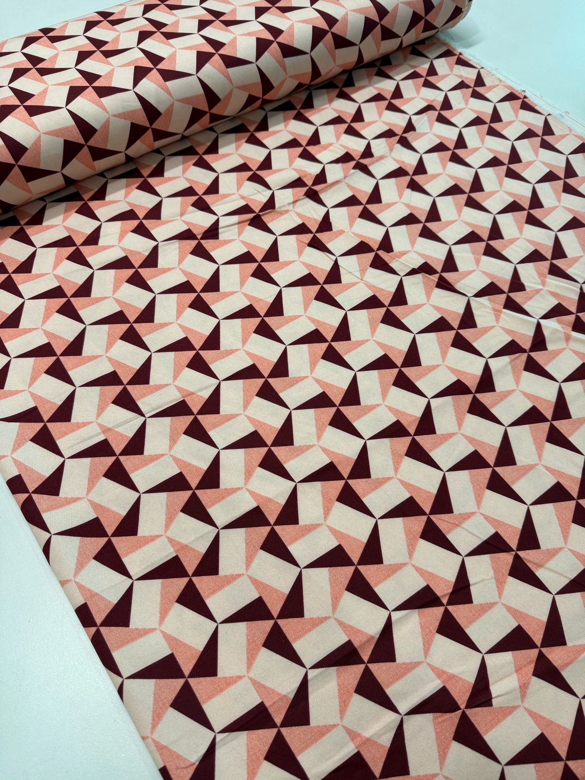 Tecido Crepe Alfaiataria New Look Estampado 1mt x1,50m Largura