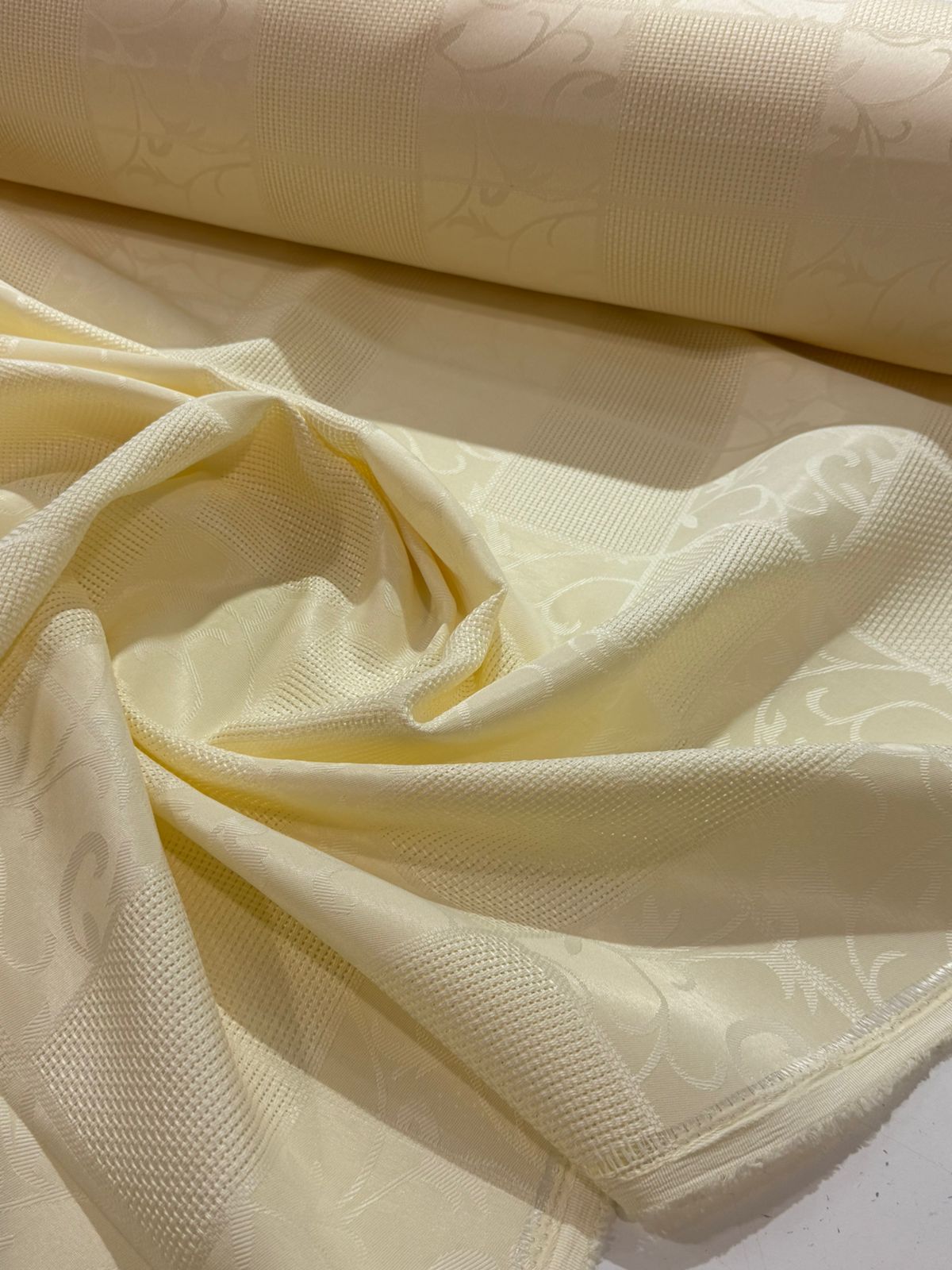 Tecido Jacquard trabalhado 1,50m de Largura