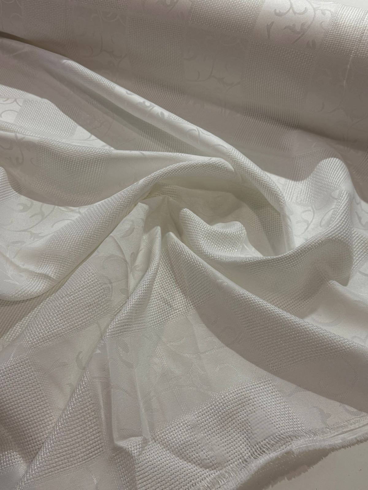 Tecido Jacquard trabalhado 1,50m de Largura