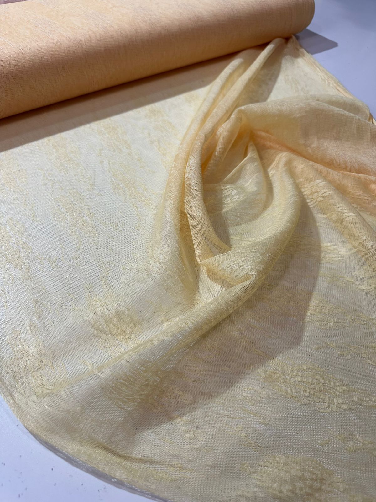 Tecido Tule rendado Jacquard 1,50m largura