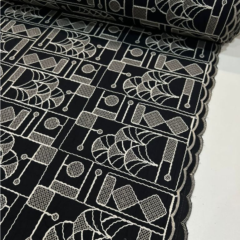 Tecido Cambraia de algodão bordada 1,30m largura