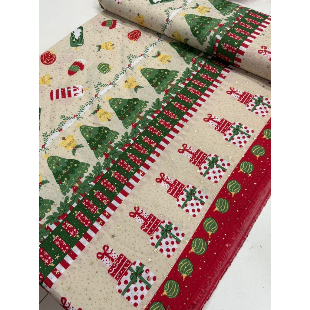 Tecido oxford Natalino com strass 1,50m de largura