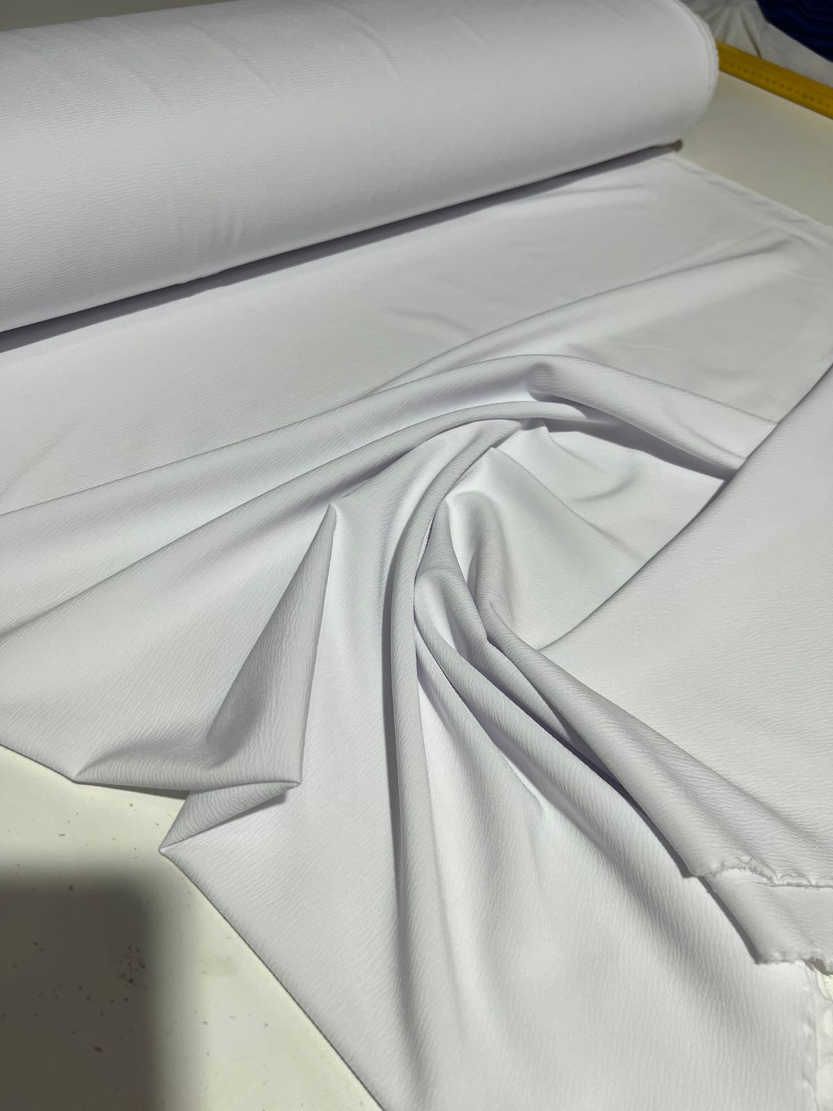 Tecido Crepe Larissa estampado e Liso  1,50m largura